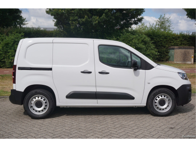 48017571-fiat-e-doblo-5