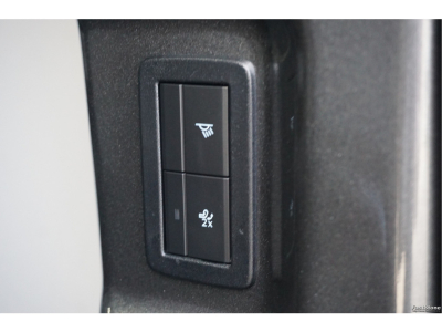 48124989-ford-transit-custom-10