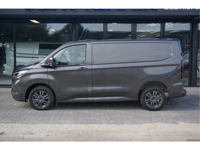 48125136-ford-transit-custom-2