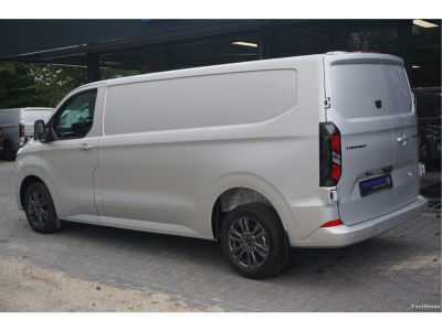 48287413-ford-transit-custom-3