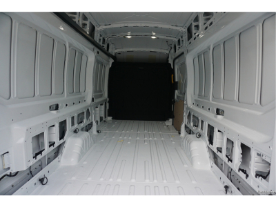 48400684-ford-transit-8