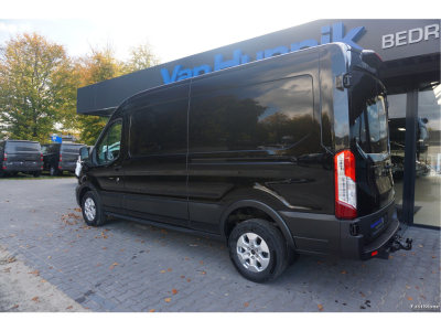 48853011-ford-transit-3