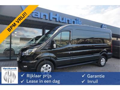 48853145-ford-transit-1