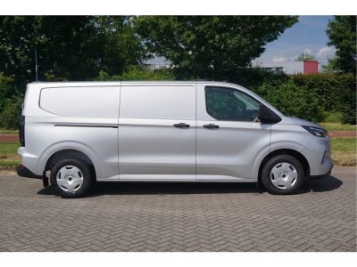 48883026-ford-transit-custom-5