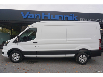 48905796-ford-transit-2