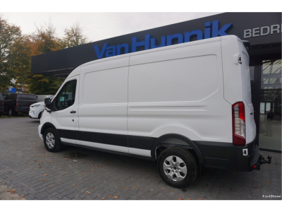 48905812-ford-transit-3
