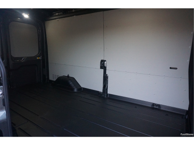 48905977-ford-transit-7