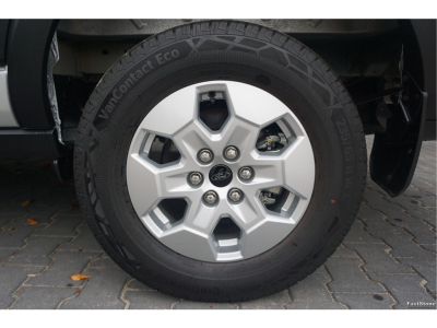 48909940-ford-transit-15