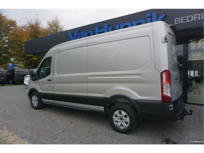 48909966-ford-transit-3