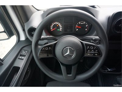 48971959-mercedes-benz-sprinter-11
