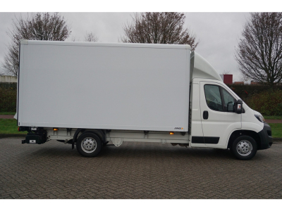 49309816-peugeot-boxer-5