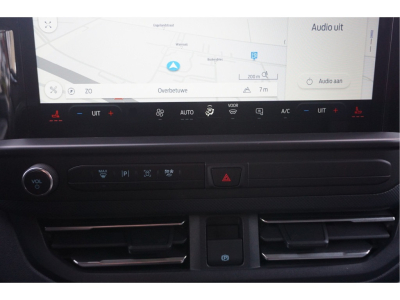 49621614-ford-transit-custom-13