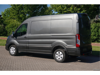 50187980-ford-transit-3