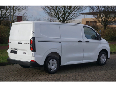 50190000-ford-transit-custom-4