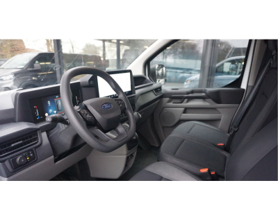 51246619-ford-transit-custom-9
