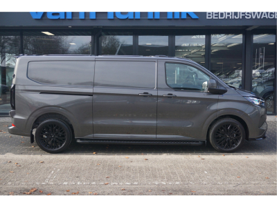 51533529-ford-transit-custom-6