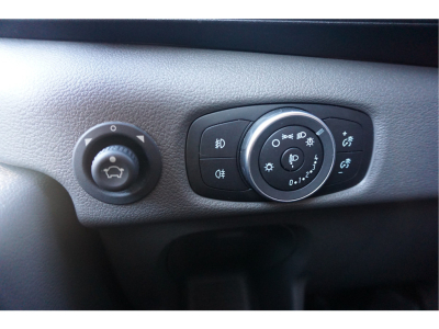 51755056-ford-transit-15