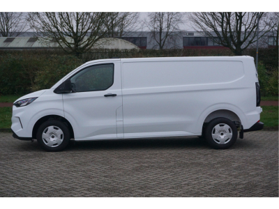 52135740-ford-transit-custom-2