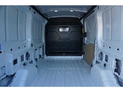 52167340-ford-transit-7