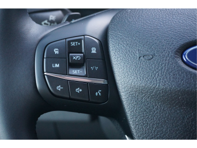 52170868-ford-transit-15