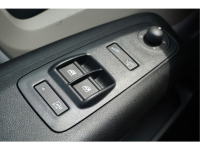 52176868-citroen-jumper-19