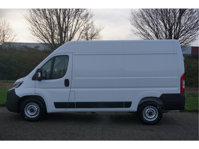 52177195-citroen-jumper-2