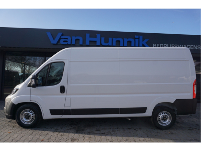 52177278-citroen-jumper-2