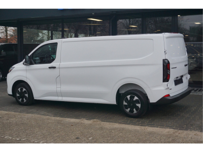 52369812-ford-transit-custom-3