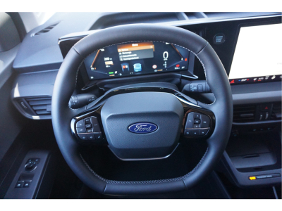 53163319-ford-transit-courier-9