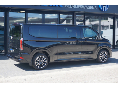 53908071-ford-transit-custom-4