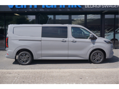 54934630-ford-transit-custom-5
