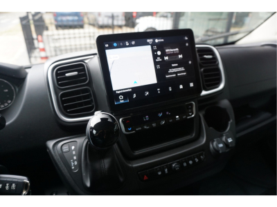55086888-peugeot-boxer-13