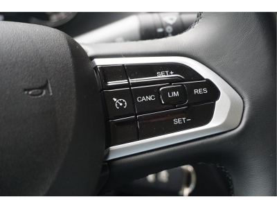55086888-peugeot-boxer-19