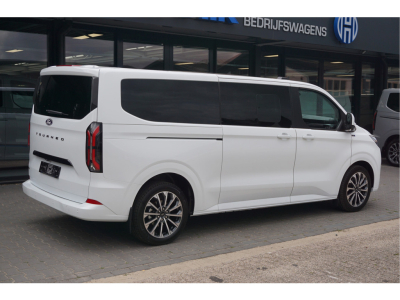 55405397-ford-transit-custom-4