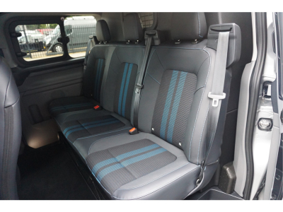 55405768-ford-transit-custom-13