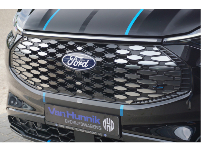 55502184-ford-transit-17