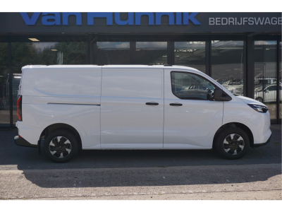 55750912-ford-e-transit-custom-4