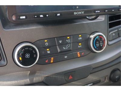55885608-ford-transit-12