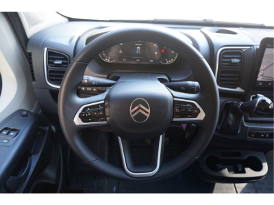 56158231-citroen-jumper-11