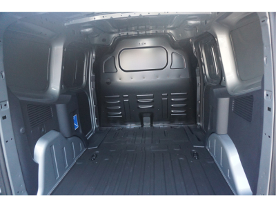 56421416-ford-transit-courier-7