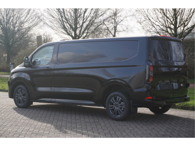 57122631-ford-transit-custom-3