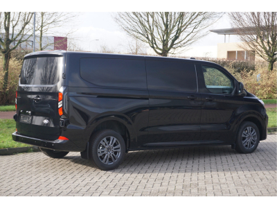 57122631-ford-transit-custom-4