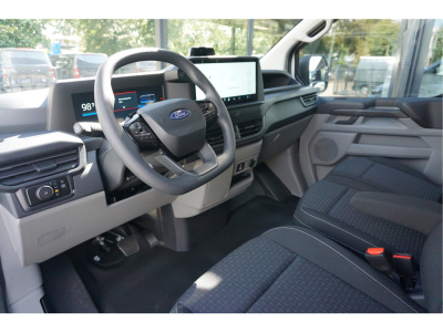 57318171-ford-e-transit-custom-8