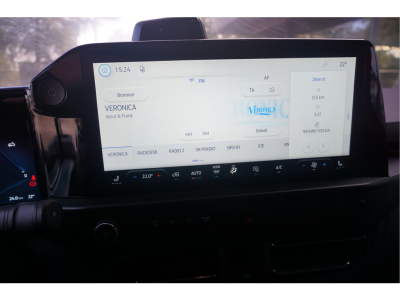 57318609-ford-e-transit-custom-10
