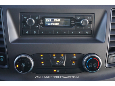 57744956-ford-transit-10